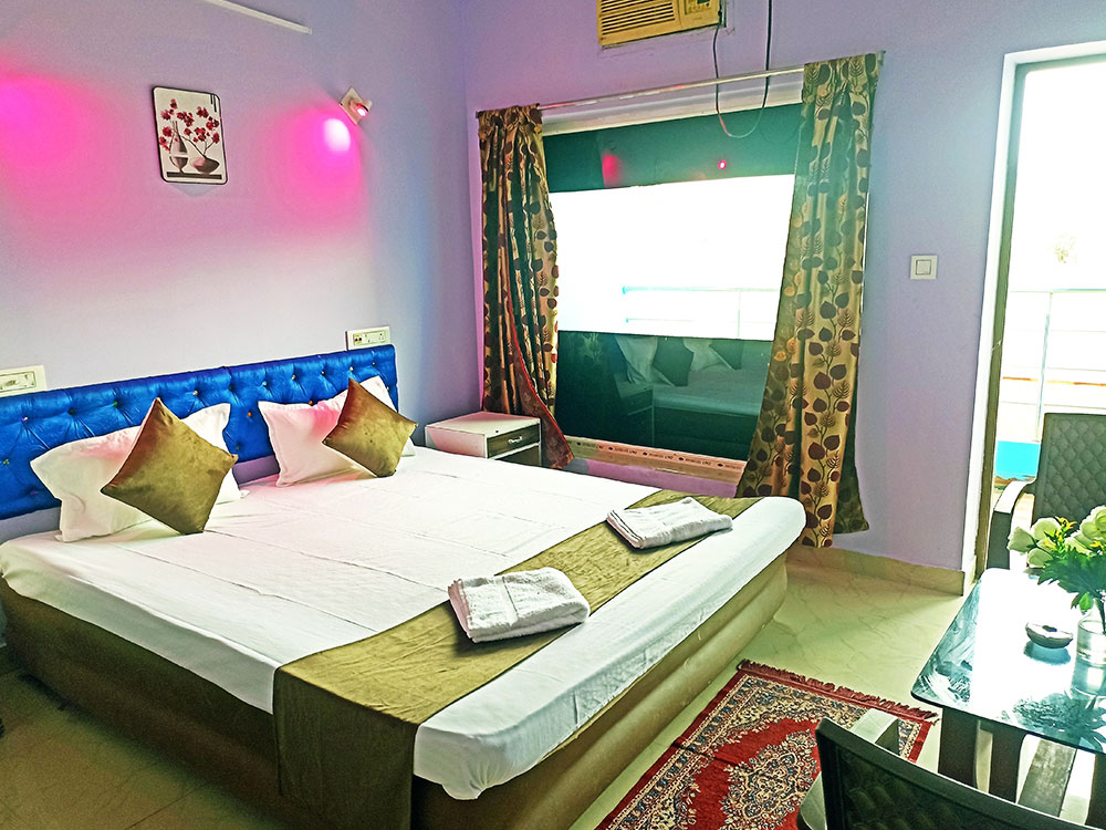 AC Sea View Room with Balcony